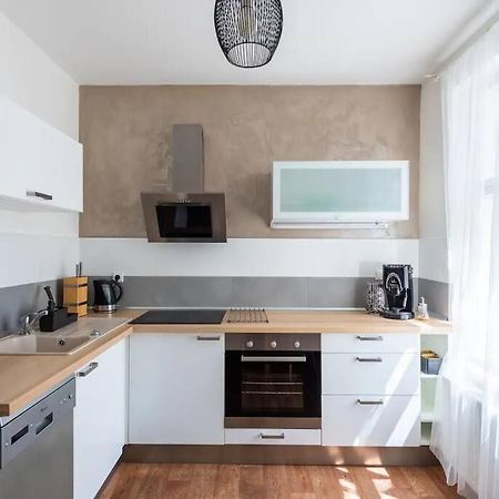 2 Bedrooms Apt Near Wenceslas Sq プラハ エクステリア 写真